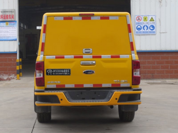 慶鈴皮卡四驅(qū)救險車(105KW)